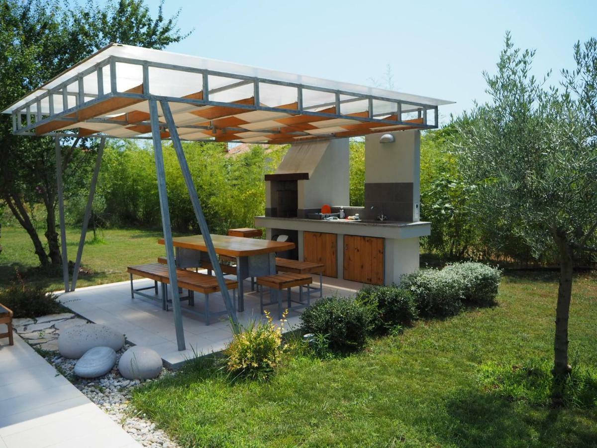 דירות באניולה Casa Bamboo מראה חיצוני תמונה