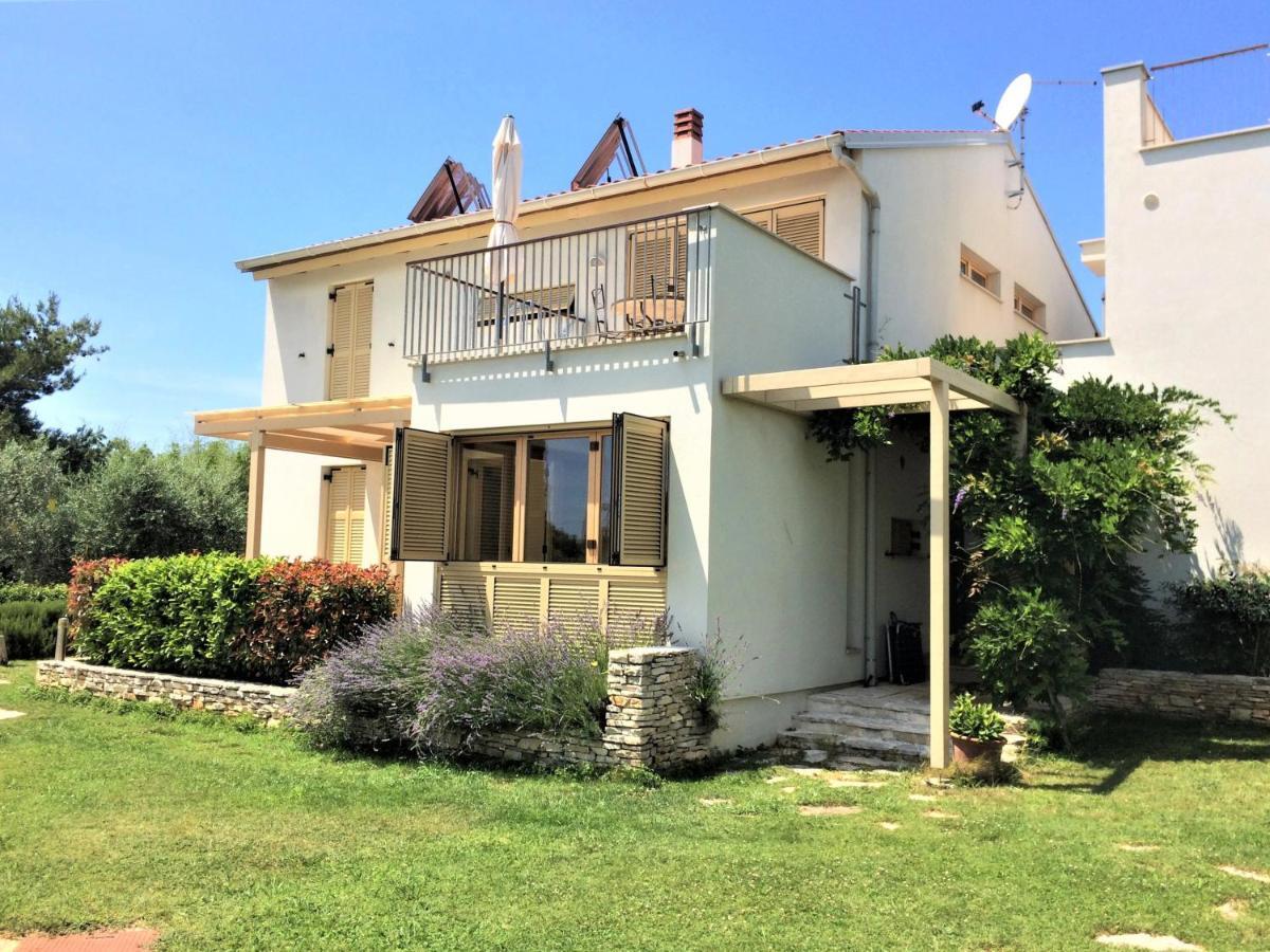 דירות באניולה Casa Bamboo מראה חיצוני תמונה