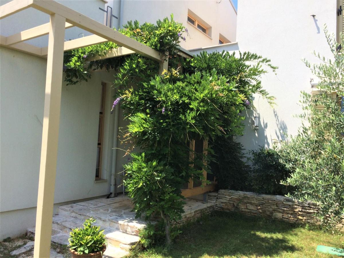 דירות באניולה Casa Bamboo מראה חיצוני תמונה